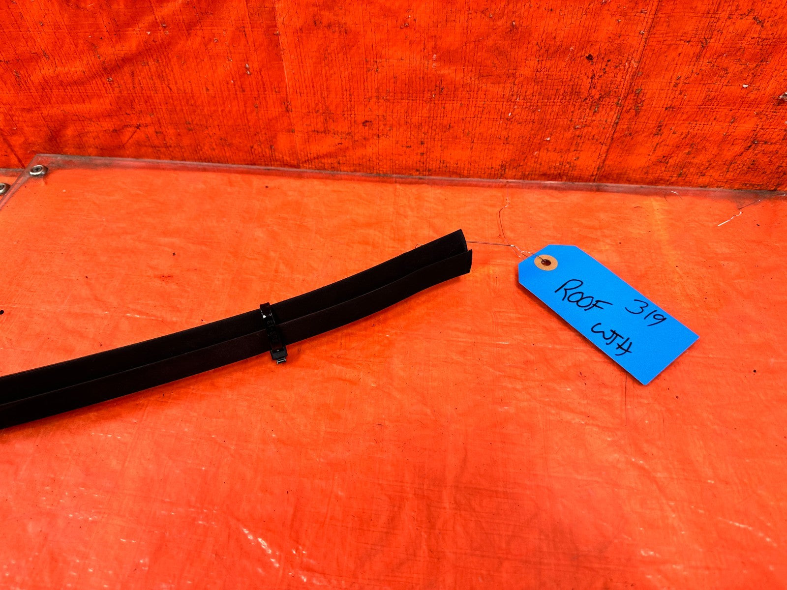 96 00 HONDA CIVIC COUPE   TOP OF THE ROOF WEATHER STRIP DRIP RETAINER TRIM OEM3