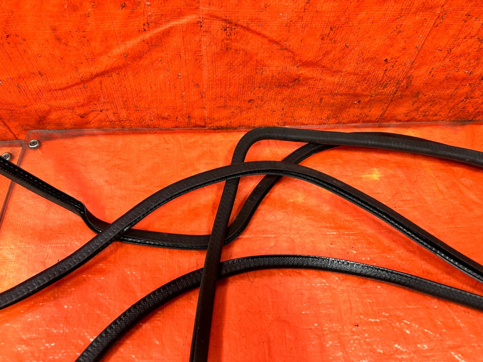 90 91 HONDA CIVIC HATCH   CHASSIS TO DOOR OPEN TRIM WEATHER STRIP LEFT RIGHT 32513