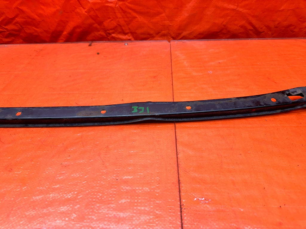 94 01 ACURA INTEGRA REAR BUMPER COVER MOUNTING SUPPORT BRACKET OEM #3315