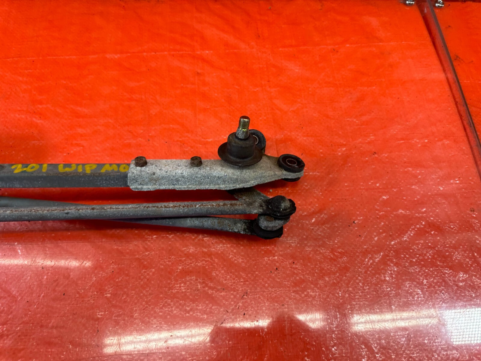 96 00 HONDA CIVIC   WINDSHIELD WIPER MOTOR AND WIPER LINKAGE COMBO   OEM #2013