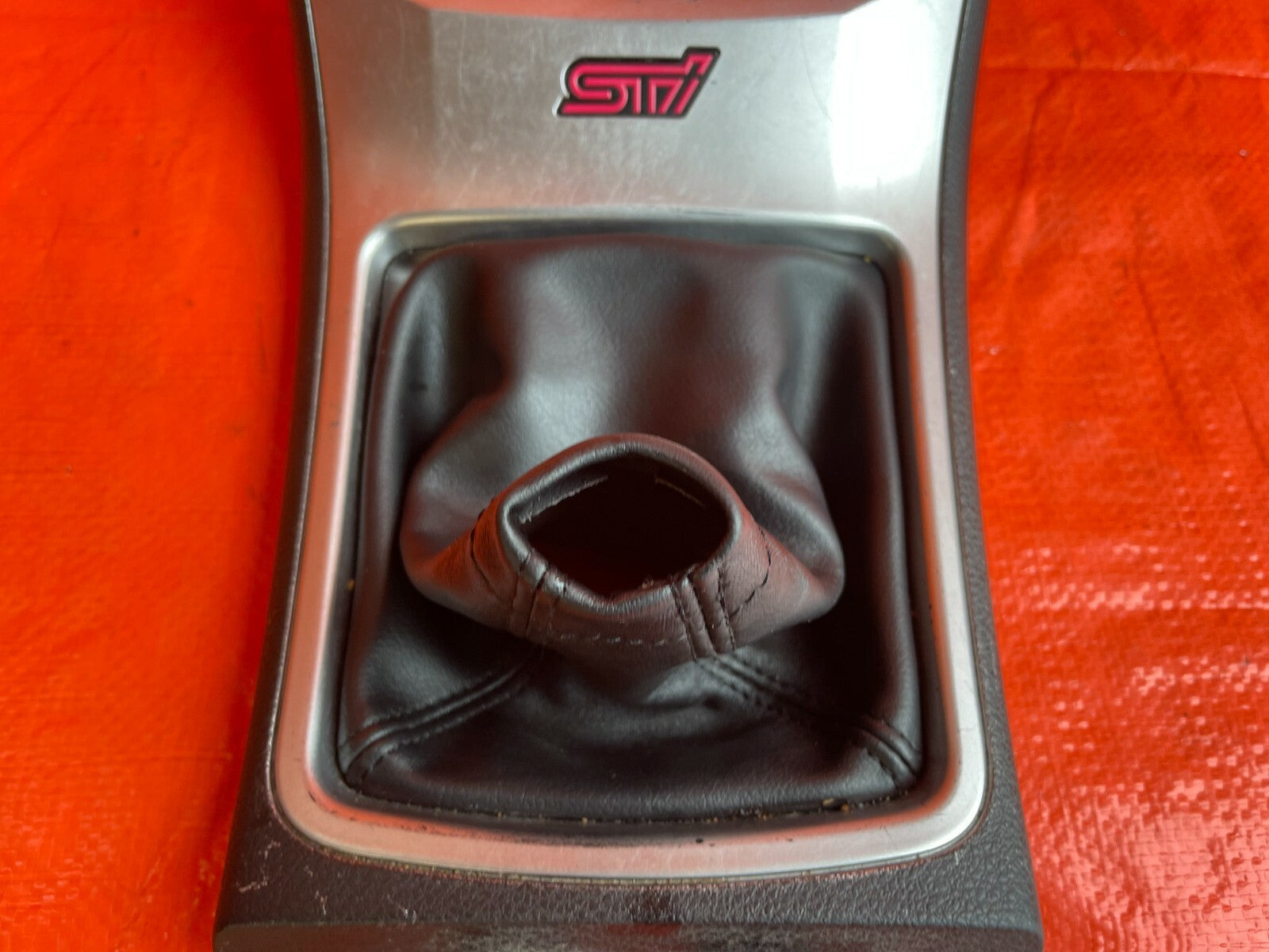 11 14 SUBARU IMPREZA WRX STi SEDAN   SHIFTER CONSOLE TRIM W/ BOOT   OEM OE #746