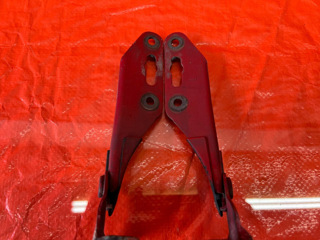 96 00 HONDA CIVIC   HOOD HINGE SET   DRIVER LEFT PASEENGER RIGHT   OEM   #974