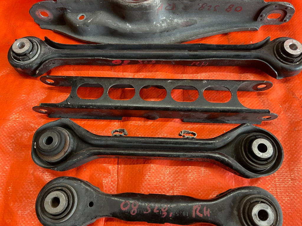 2008 08 BMW 328i   PASSENGER RIGHT REAR   CONTROL ARM SET   ARMS R RH   OEM OE5