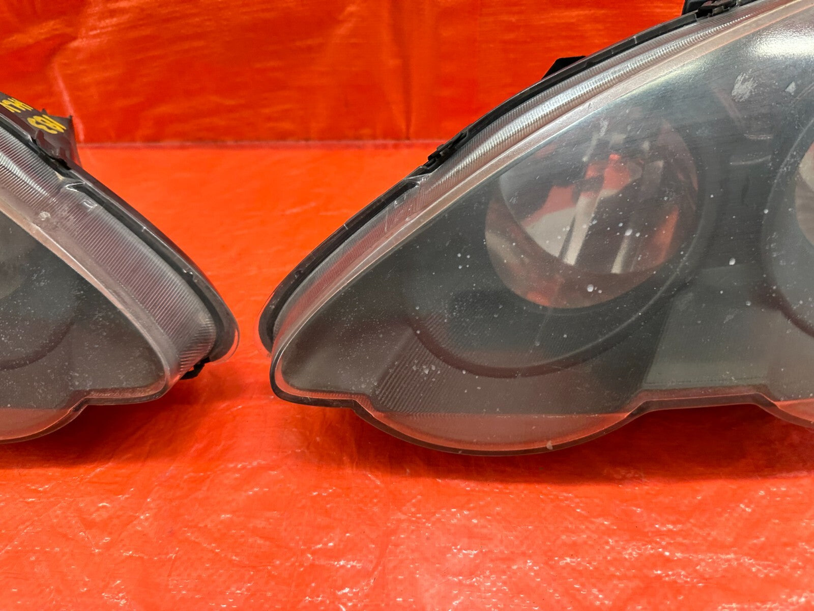 02 04 ACURA RSX   AFTERMARKET BRAND BLACK HOUSING HEADLIGHTS   LEFT & RIGHT #1838