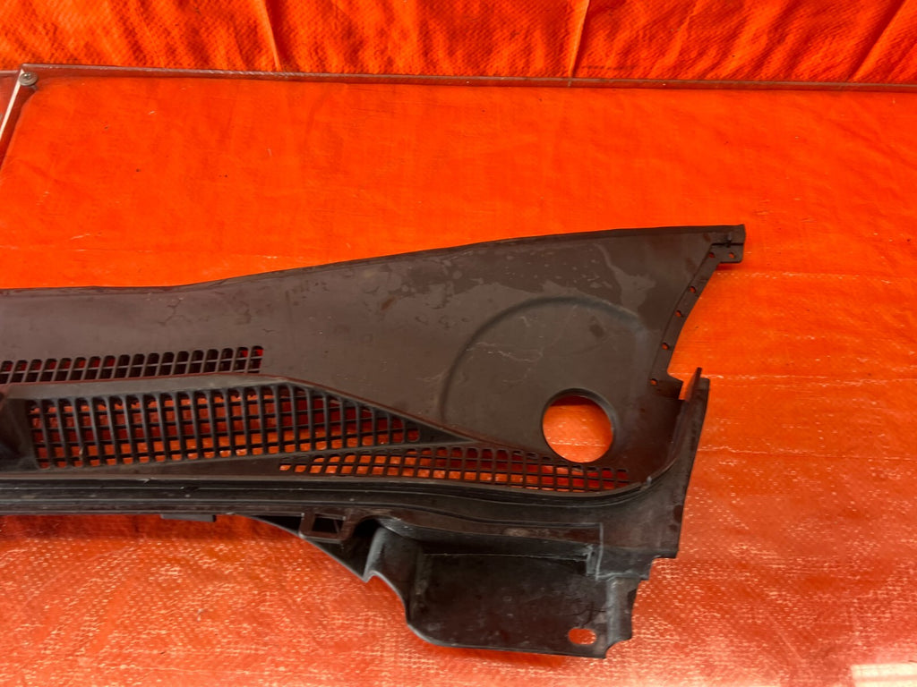 04 08 ACURA TL   WIPER COWL TRIM   DRIVER LEFT SIDE   OEM FACTORY #1375
