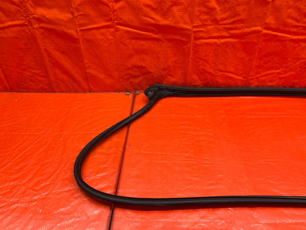 09 14 ACURA TSX   PASSENGER RIGHT REAR   WEATHER STRIP TRIM SEAL GASKET OEM #23311
