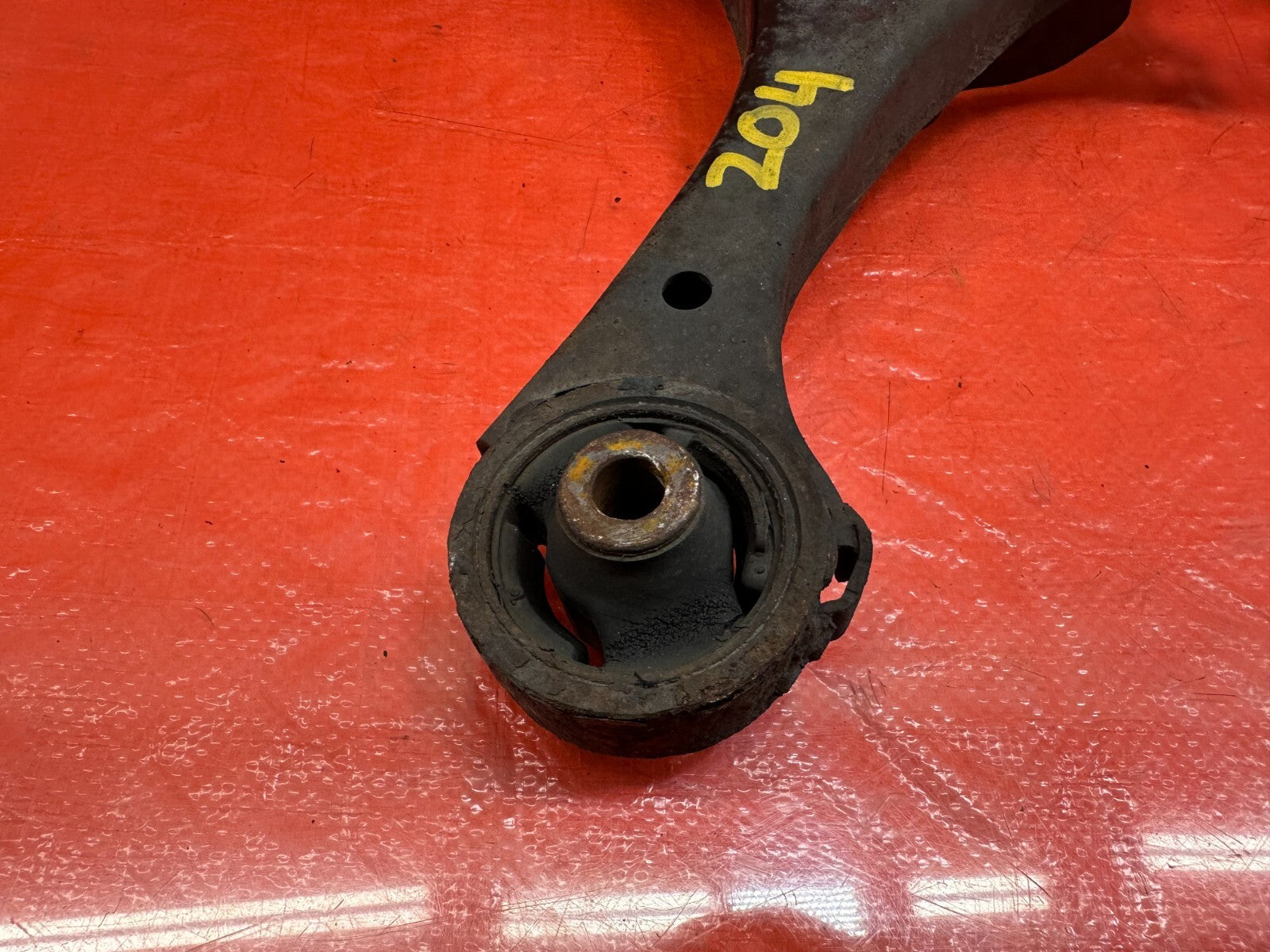 06 11 HONDA CIVIC SI   LEFT & RIGHT   FRONT LOWER CONTROL ARMS   OEM FACTORY 2046