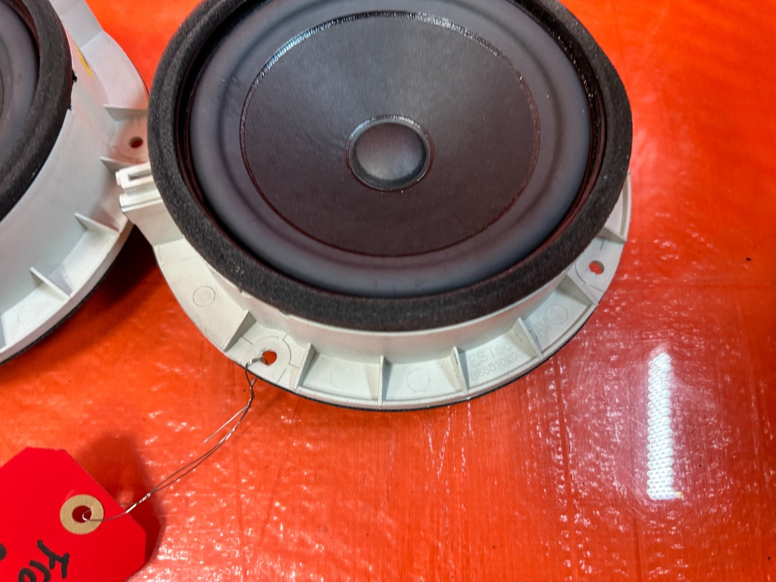 13 16 HYUNDAI GENESIS COUPE   LEFT & RIGHT   FRONT DOOR MOUNTED SPEAKER OEM 3022