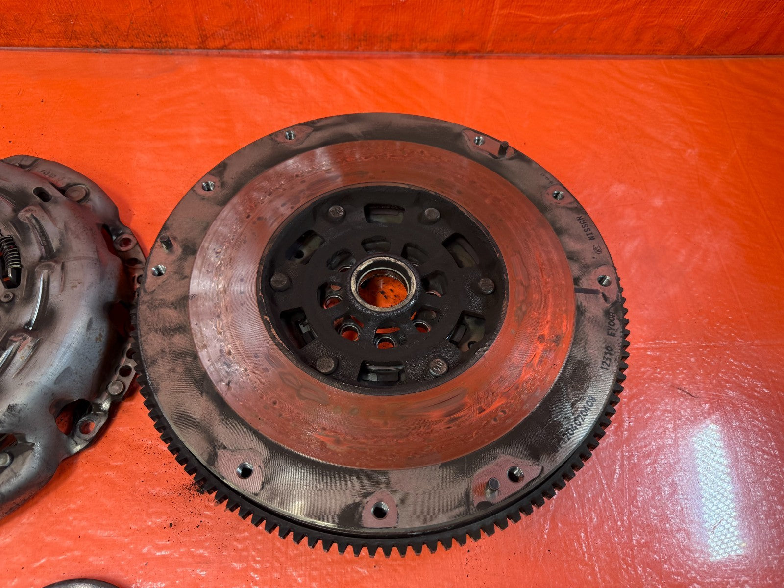 08 15 INFINITI G37   Q37VHR   6 SPEED MANUAL   FLYWHEEL & PRESSURE PLATE OEM 32812