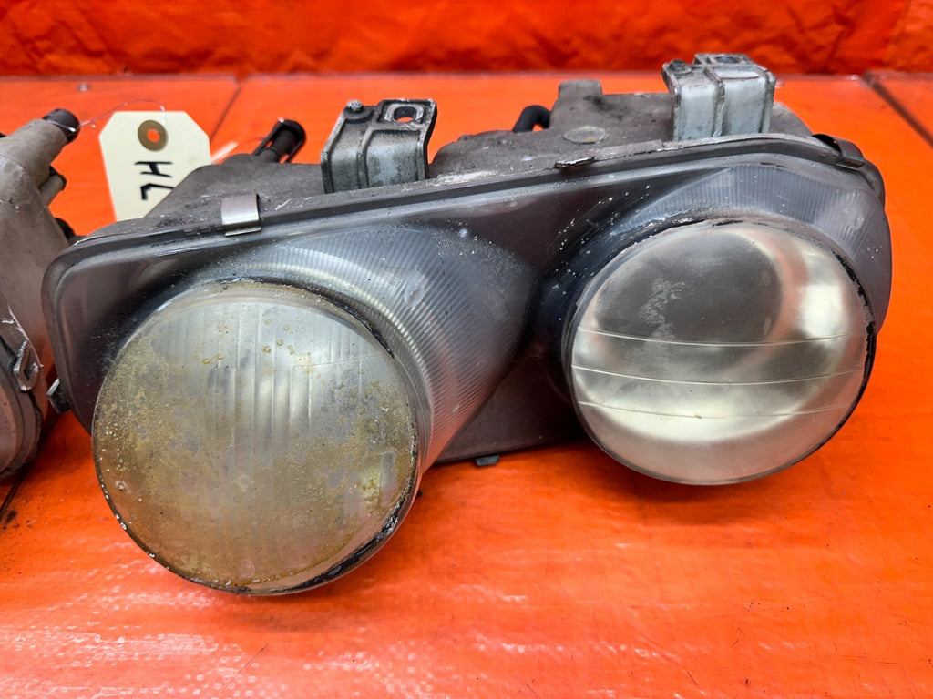 94-01 ACURA INTEGRA 2D - FRONT HEADLIGHTS PAIR DRIVER LEFT PASSENGER RIGHT OEM4