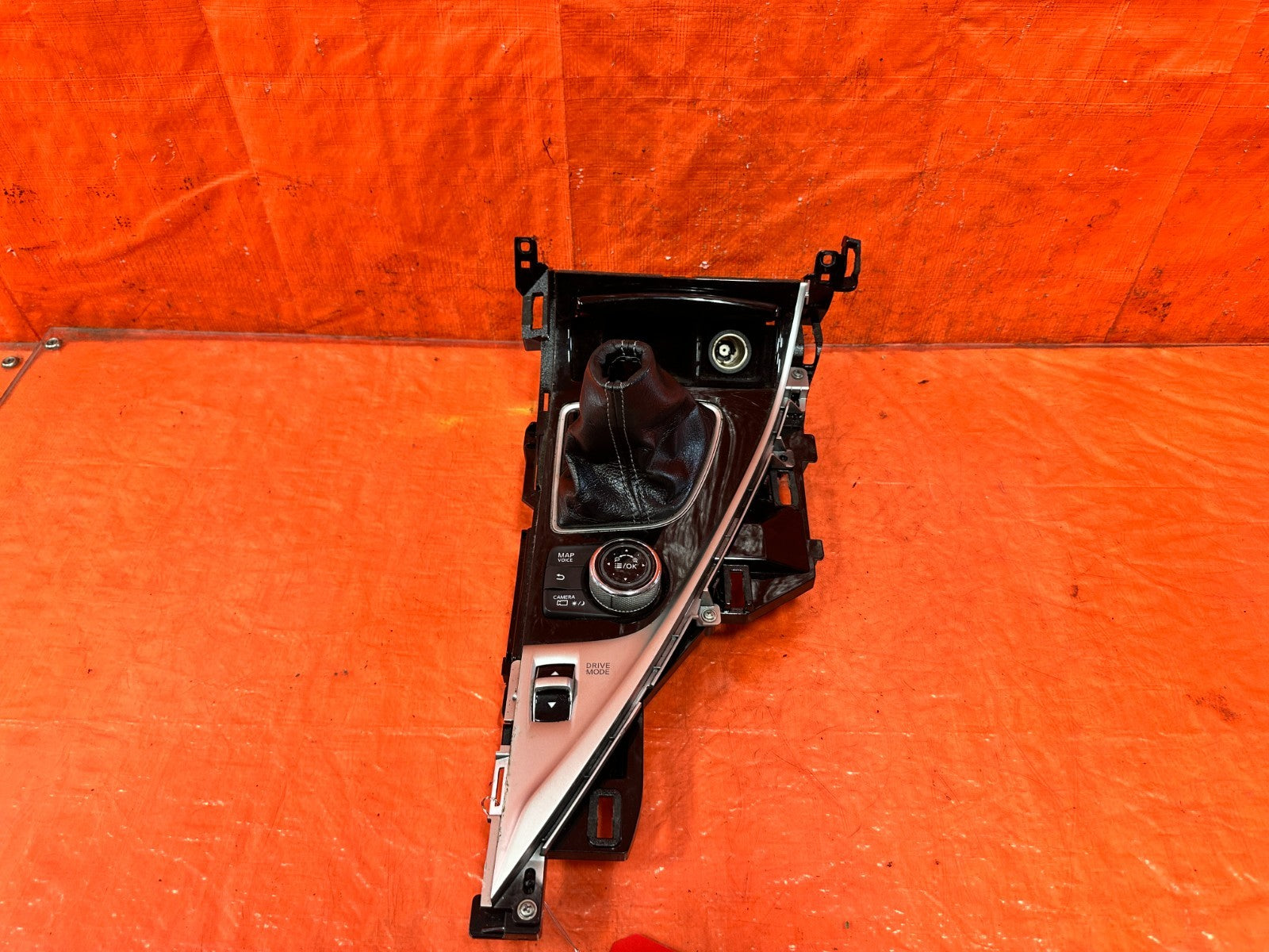 2018 18 INFINITI Q60 RED SPORT SHIFTER CONSOLE W/ NAVIGATION & CAMERA OPTION 3141