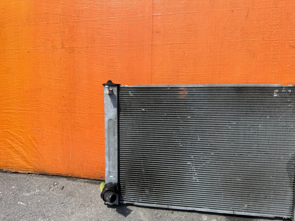 08 15 INFINITI G37 Q60   6 SPEED MANUAL RADIATOR   OEM FACTORY #G376