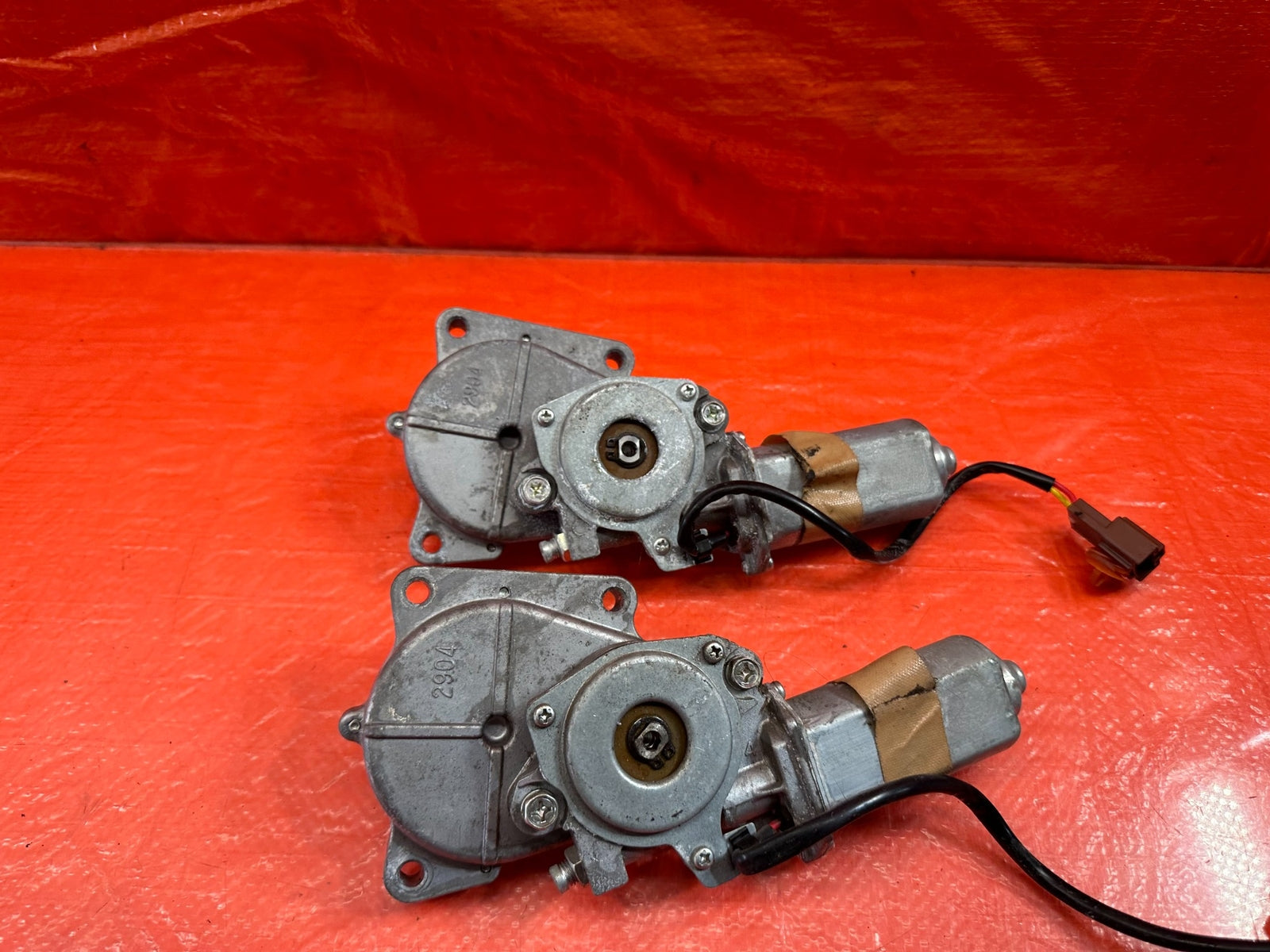 00 09 HONDA S2000   LEFT AND RIGHT SOFT TOP MOTORS   OEM FACTORY #19719