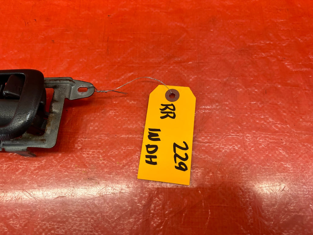 94 01 ACURA INTEGRA SEDAN RIGHT REAR INTERIOR DOOR HANDLE W/ TRIM BLACK OEM #2291