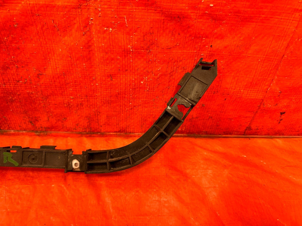06 11 CIVIC 4D SEDAN   RIGHT REAR BUMPER RETAINER CLIP BRACKET   OEM #3072