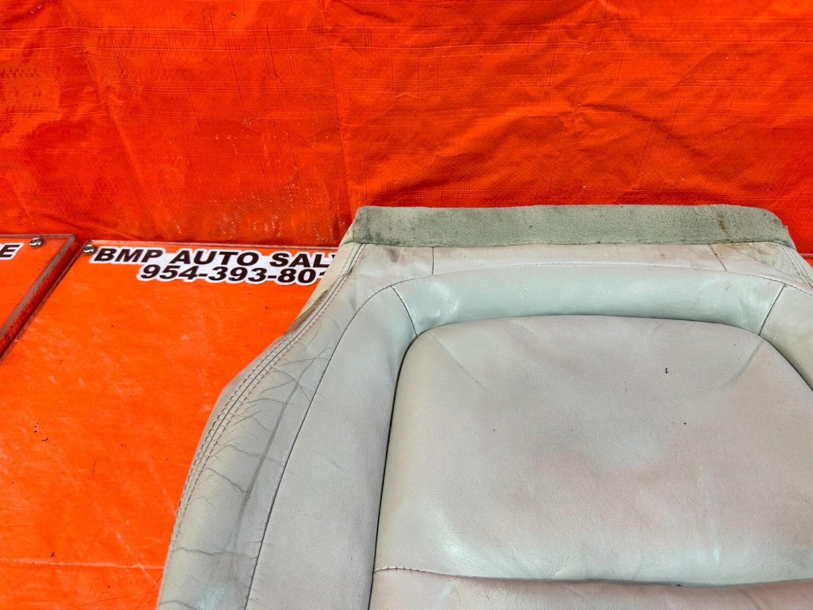 02 10 LEXUS SC430   PASSENGER RIGHT FRONT LOWER SEAT COVER SKIN   ECRU   OEM 26111