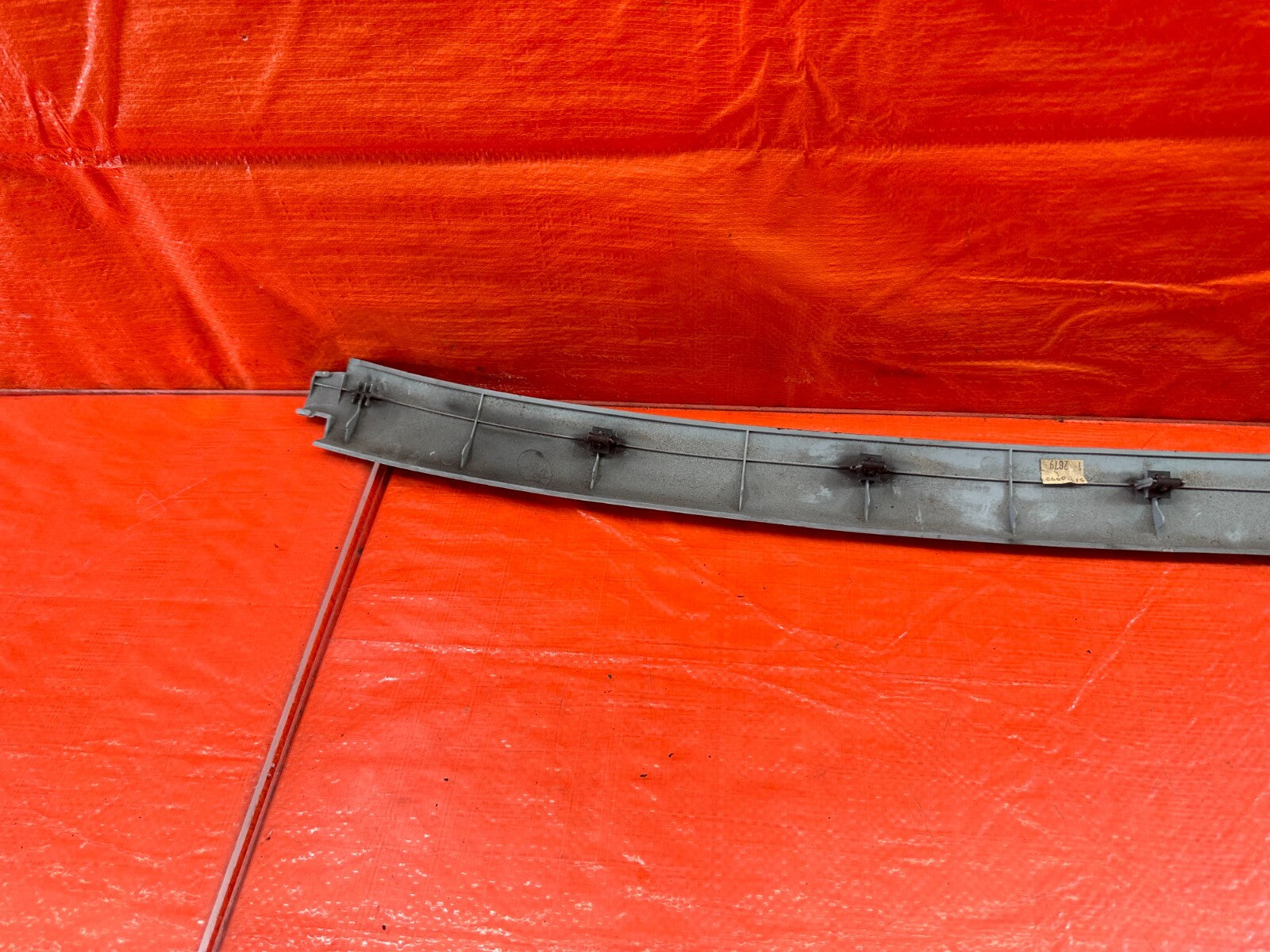 96 00 HONDA CIVIC COUPE   REAR HEADLINER TRIM COVER STRIP PLASTIC   OEM #20210