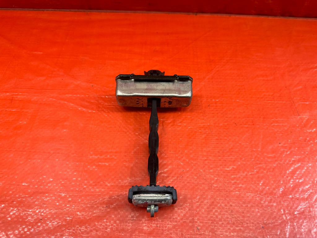 04 08 ACURA TSX   PASSENGER RIGHT FRONT DOOR CHECKER HINGE ARM STOPPER   OEM 1964