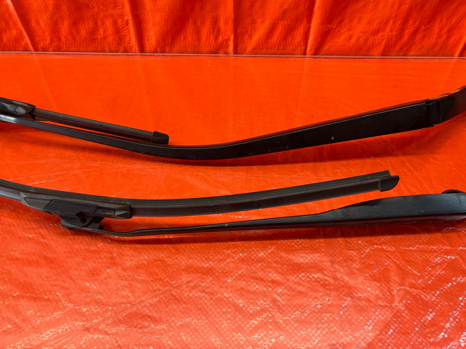 04 08 ACURA TL   WINDSHIELD WIPER ARMS   LEFT AND RIGHT ARM SET   OEM OE #1085