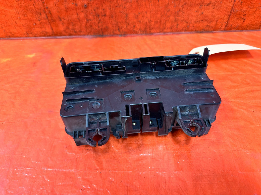 00 05 HONDA S2000   EXTERIOR ENGINE BAY UNDER THE HOOD FUSE BOX PANEL   OEM #S2K3