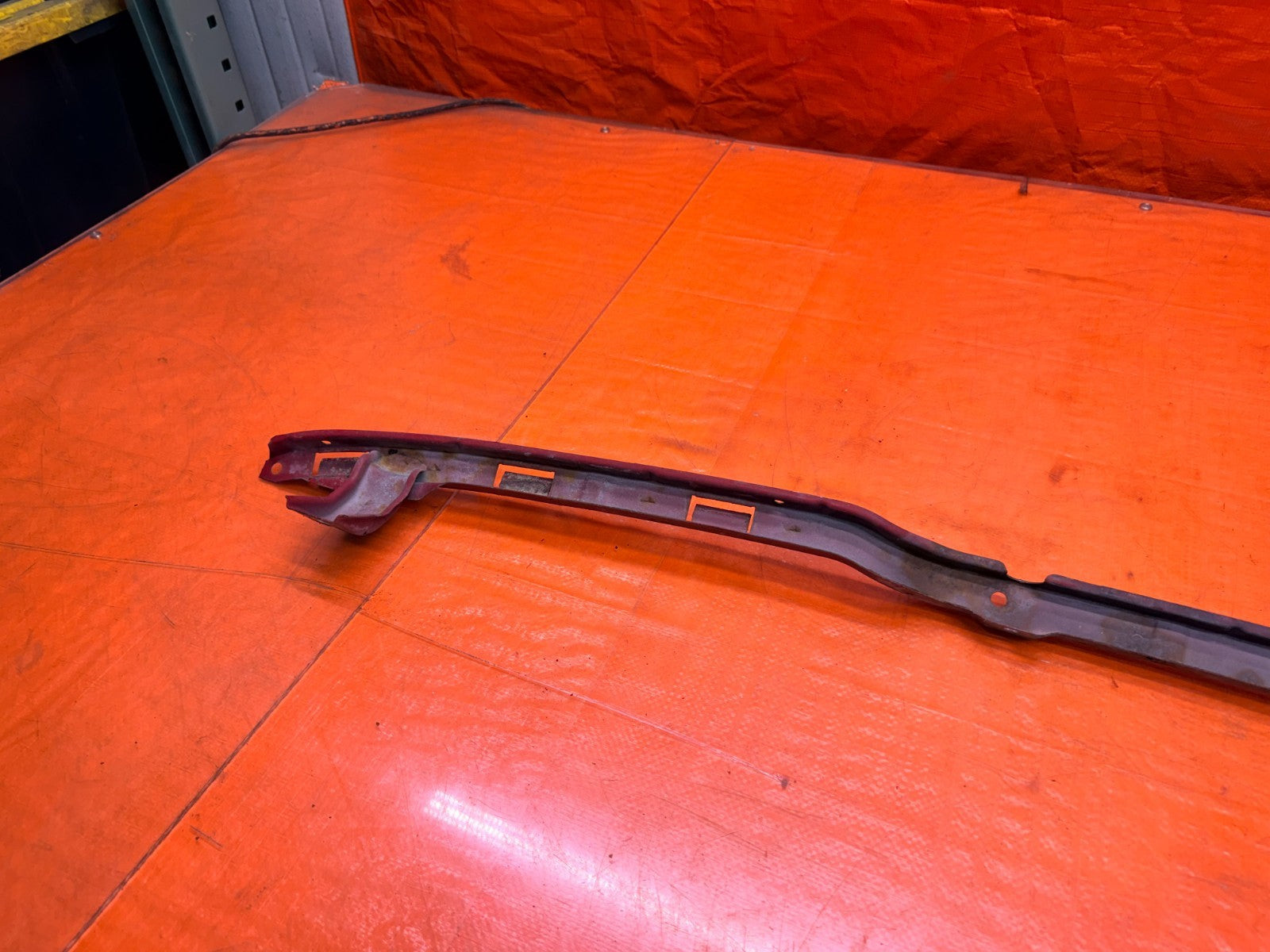 97 01 HONDA PRELUDE 2.2L FRONT HEADLIGHT LAMP MOUNTING BRACKET SUPPORT OEM #33615