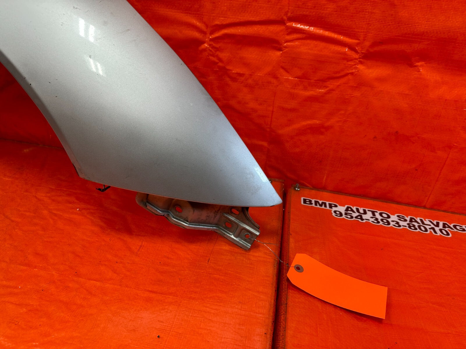 00 05 TOYOTA CELICA   FENDER   PASSENGER RIGHT SIDE   W/ OEM TOYOTAA VIN   #2505