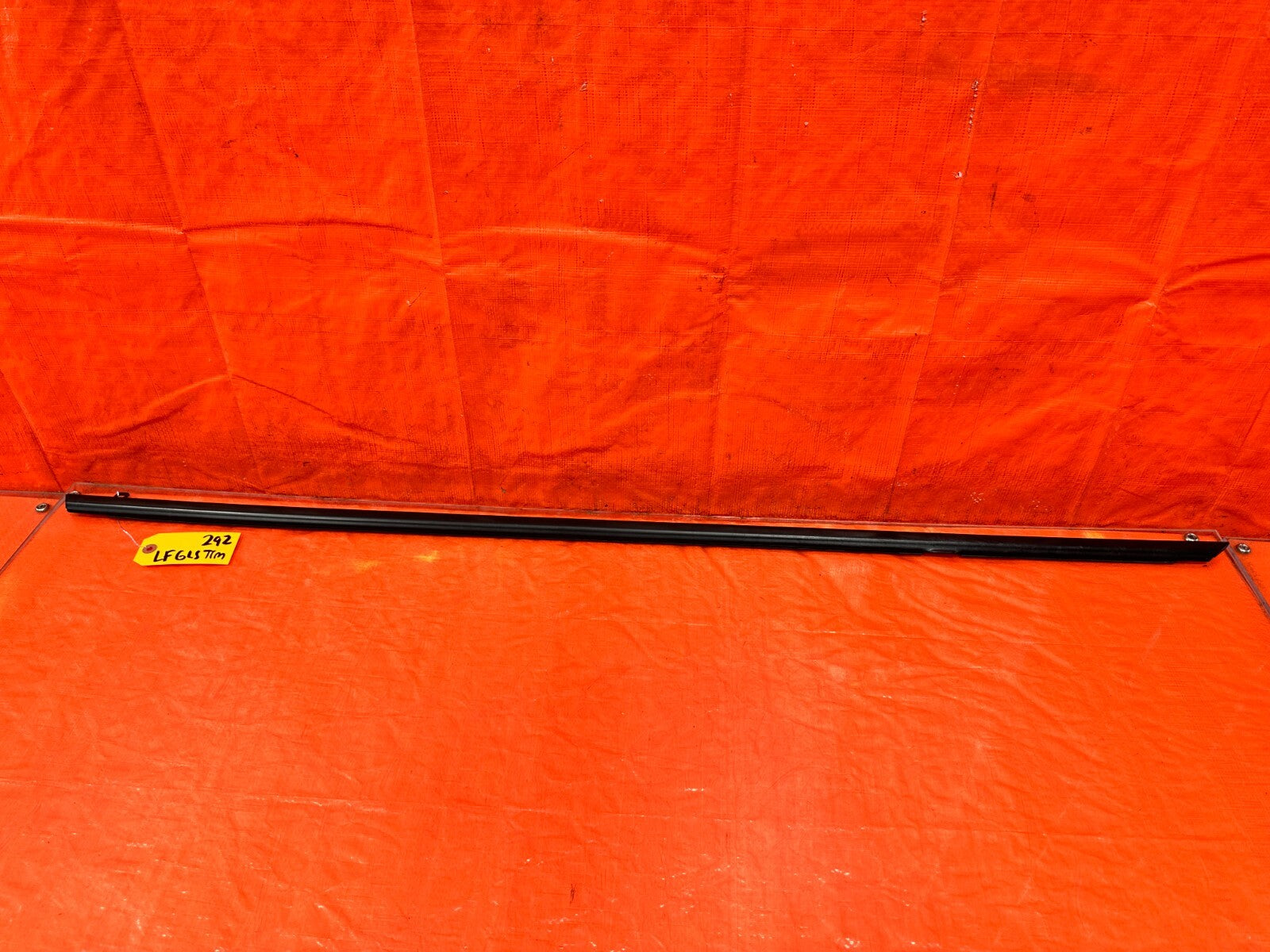 13 20 SUBARU BRZ   DRIVER LEFT EXTERIOR WINDOW GLASS TRIM   OEM #2920