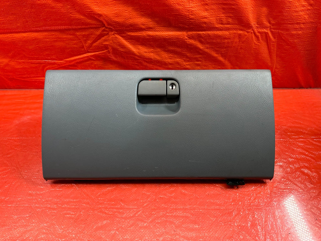 95 97 HONDA ODYSSEY   GLOVE BOX ASSEMBLY   OEM FACTORY #1930
