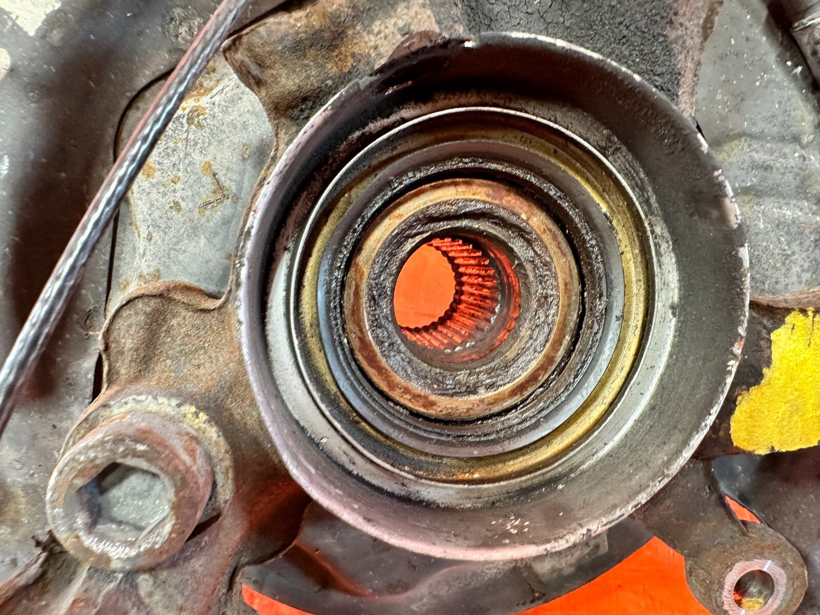 92 00 LEXUS SC300   DRIVER LEFT REAR   SPINDLE KNUCKLE HUB   OEM FACTORY #27612