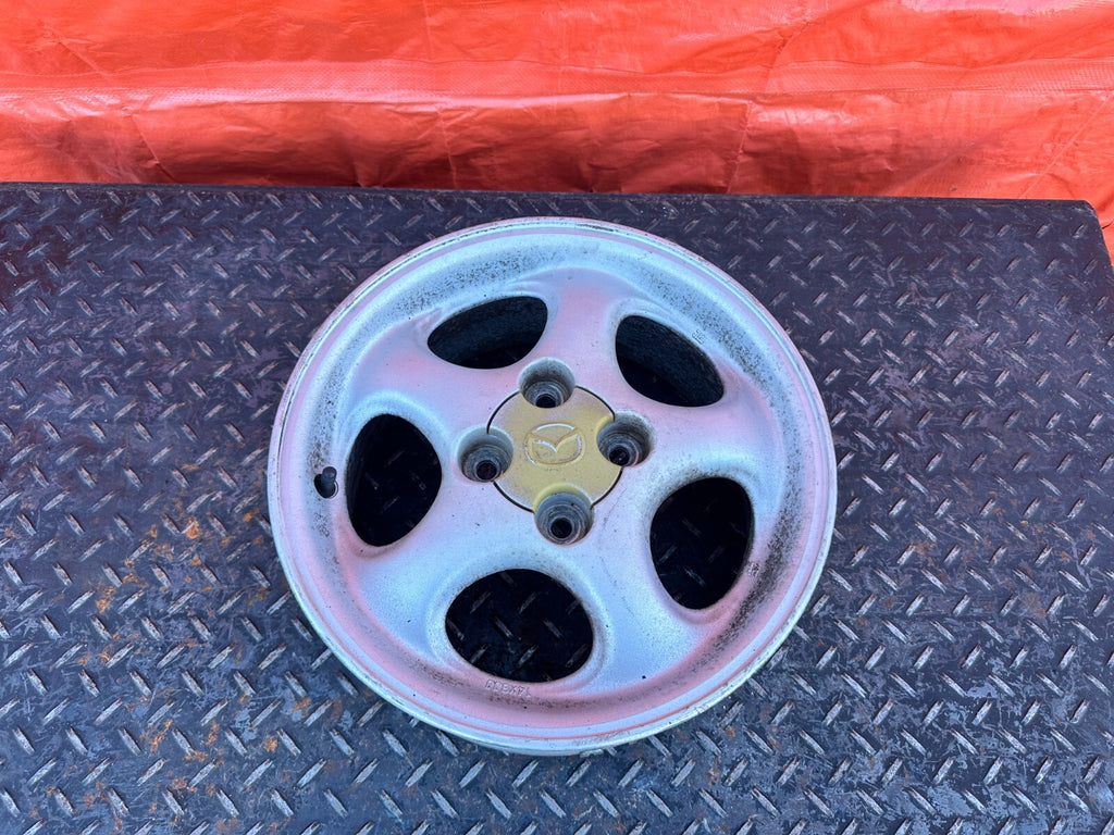90 05 MAZDA MX 5 MIATA   5 SPOKE   14x6 +40MM FACTORY WHEEL RIM   OEM #267 10