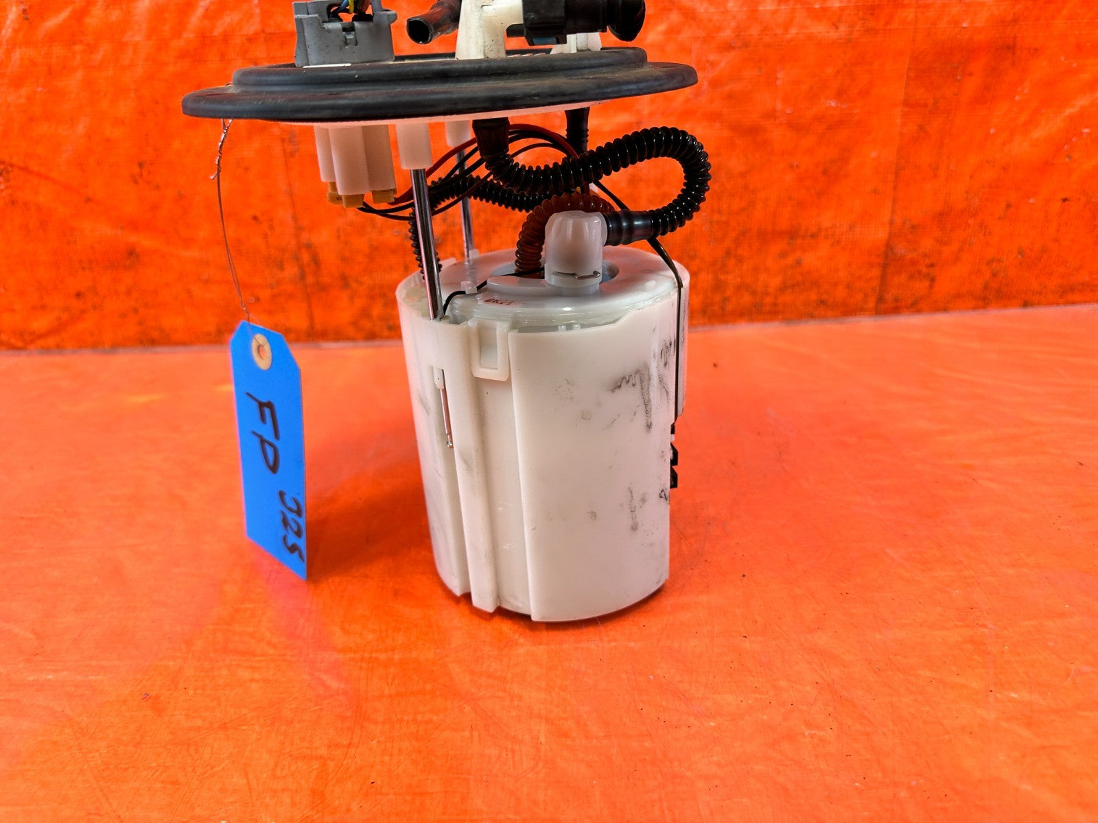 12 14 HYUNDAI GENESIS COUPE BK2 2.0L GASOLINE GAS FUEL PUMP SENDING UNIT OEM 3259