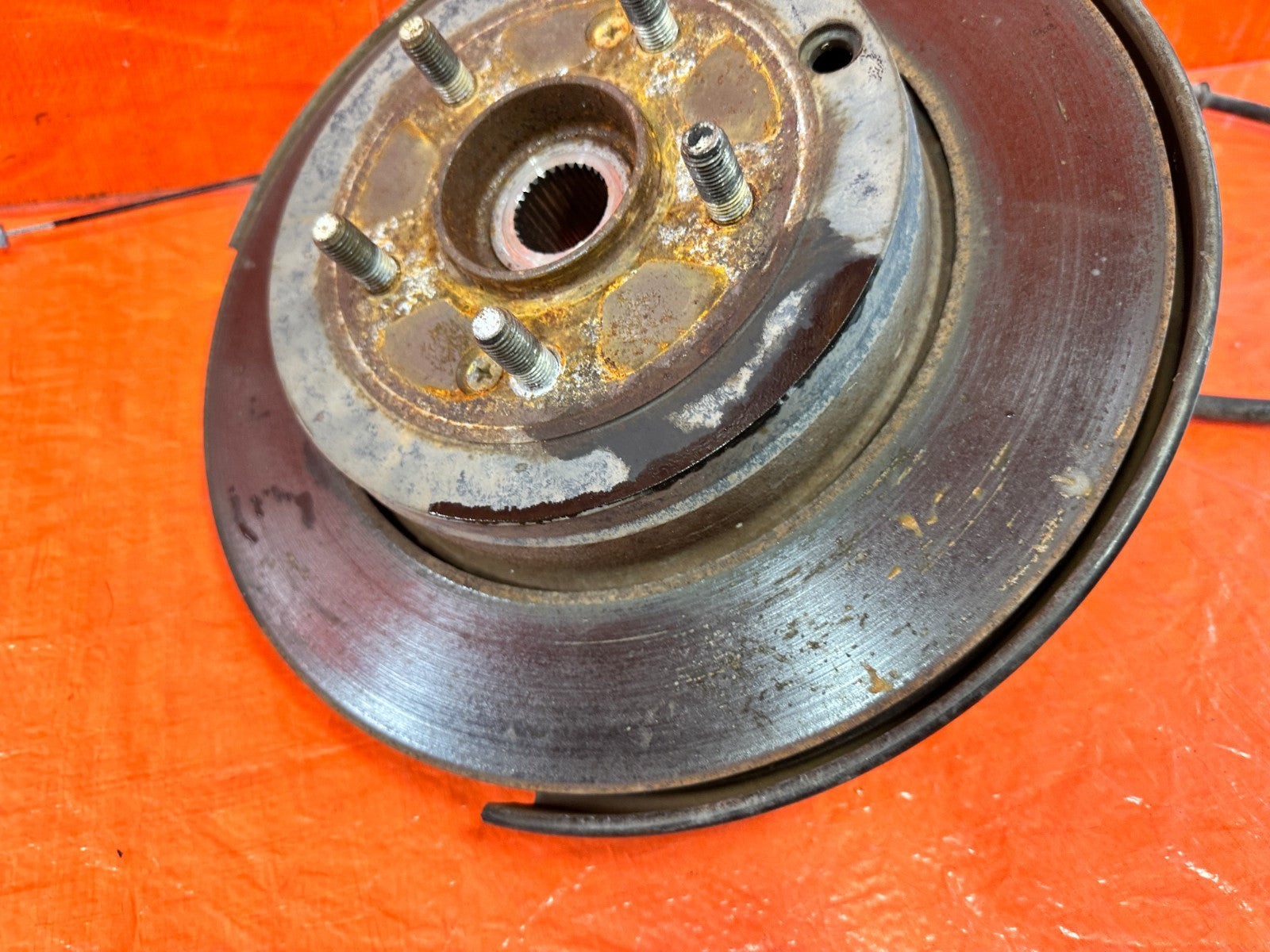 10 16 HYUNDAI GENESIS COUPE   DRIVER LEFT REAR SPINDLE KNUCKLE HUB OEM #2993