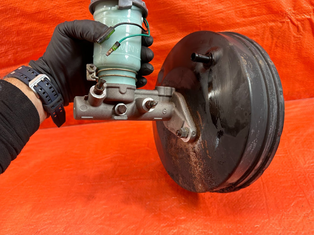 93 95 HONDA DEL SOL SI   REAR DISC BRAKE   BRAKE BOOSTER MASTER CYLINDER OEM 2273