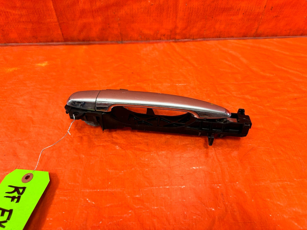 02 10 LEXUS SC430   PASSENGER RIGHT EXTERIOR DOOR HANDLE   OEM FACTORY OE #2883
