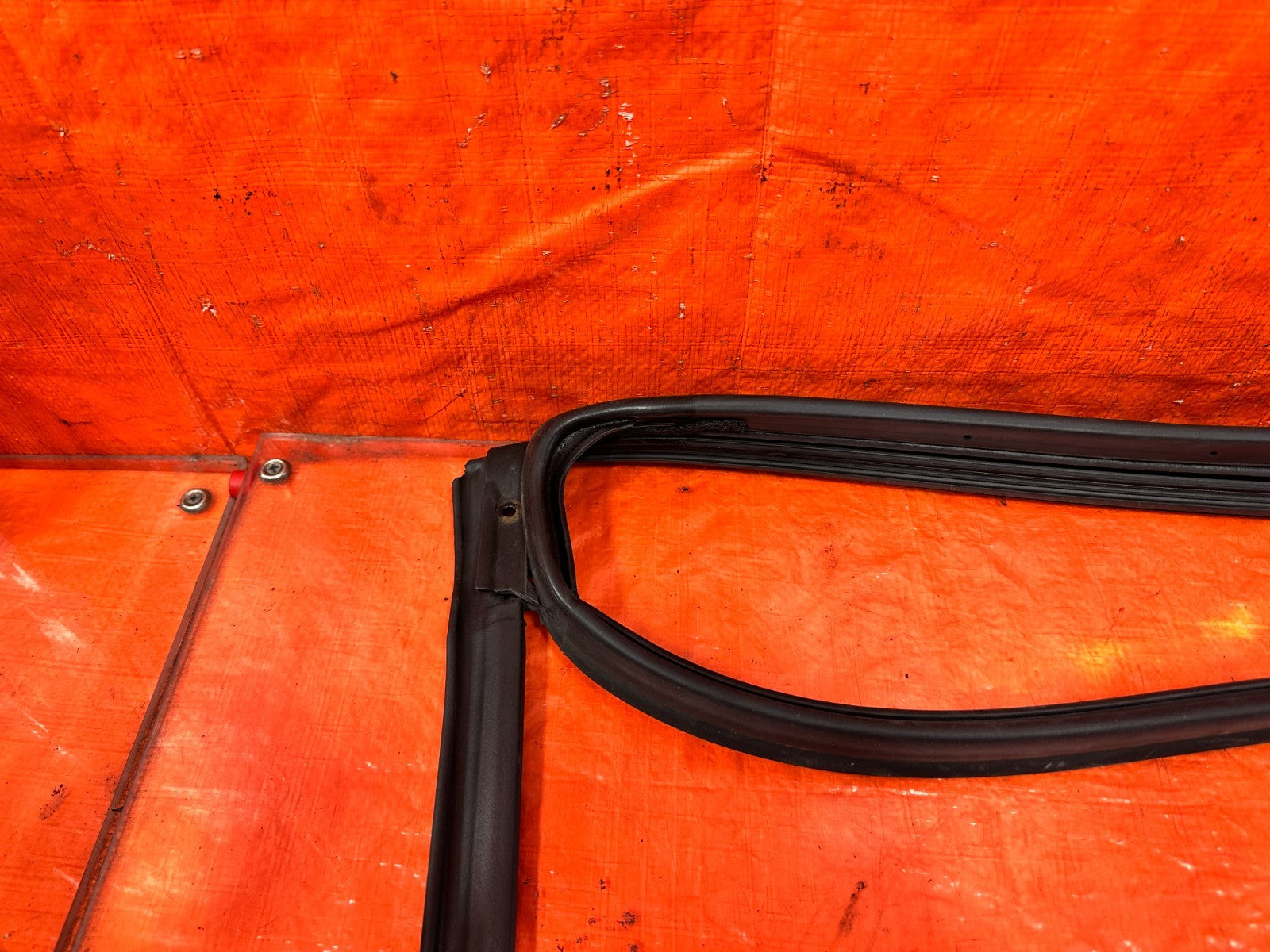 14 20 INFINITI Q50   PASSENGER RIGHT REAR WEATHER STRIP   OEM #3164