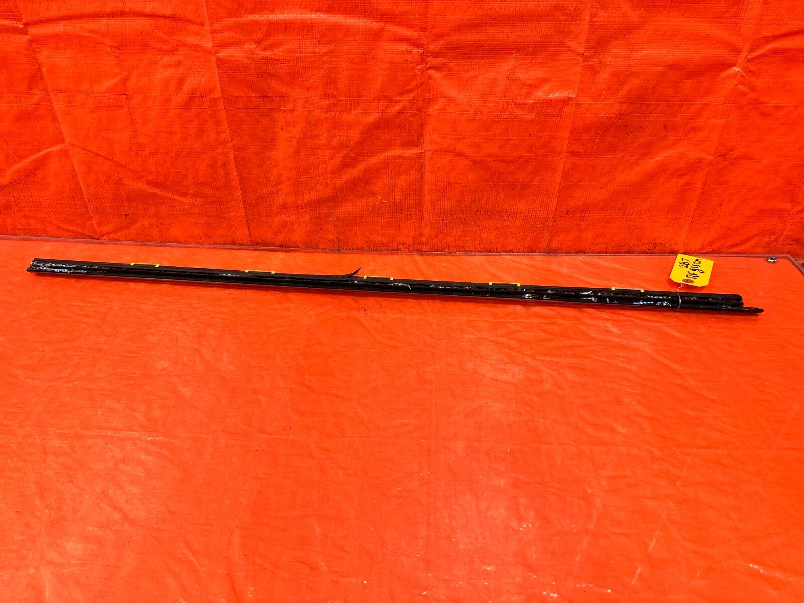 96 00 HONDA CIVIC COUPE HATCH EXTERIOR DOOR WINDOW GLASS TRIM RIGHT SIDE OEM 2875