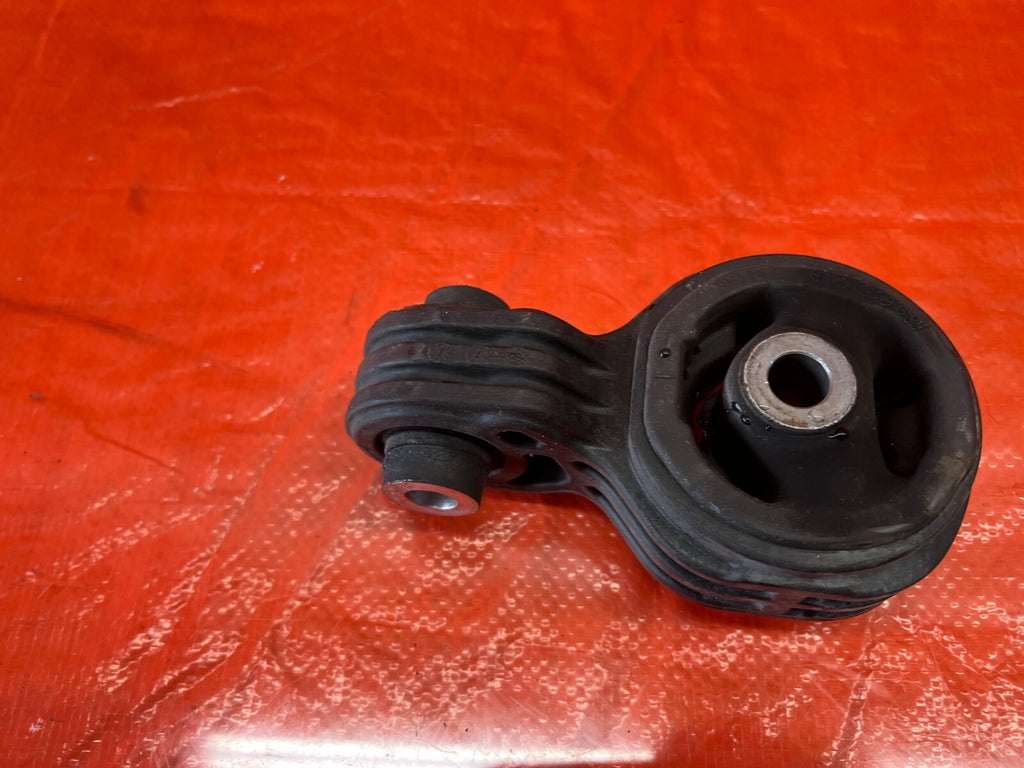 2010 ACURA CSX iTECH   LOWER ENGINE OIL PAN MOTOR MOUNT   OEM FACTORY #1554