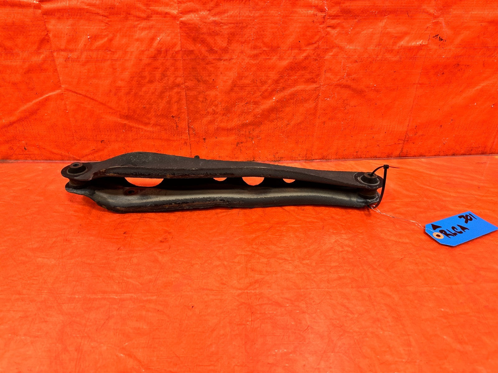 97 01 HONDA CR V CRV   REAR LOWER CONTROL ARM   DRIVER LEFT  SIDE   OEM #3014