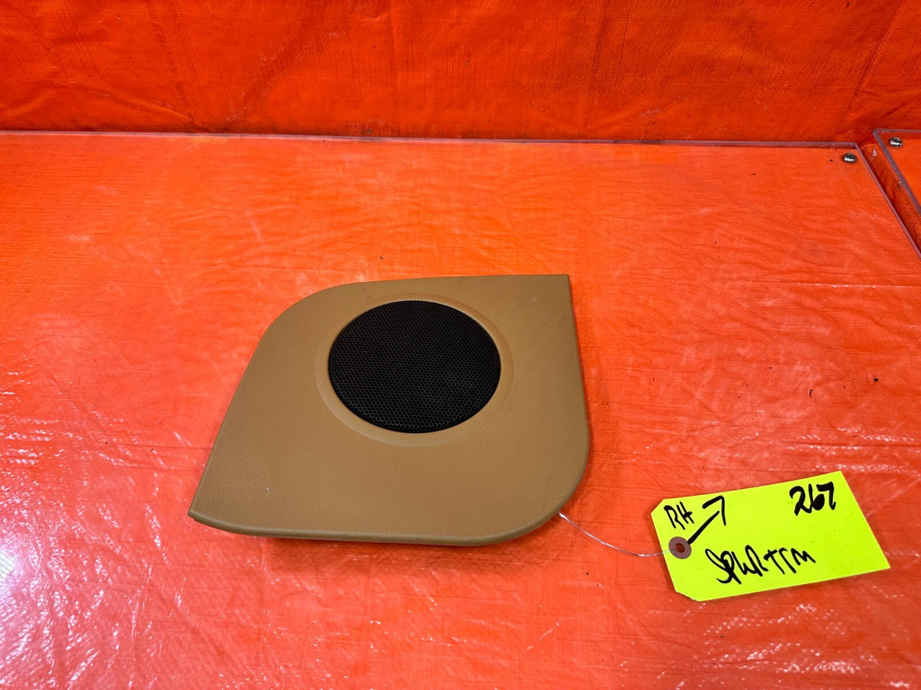 90 97 MAZDA MX 5 MIATA   PASSENGER RIGHT DOOR PANEL SPEAKER TRIM   OEM #2670