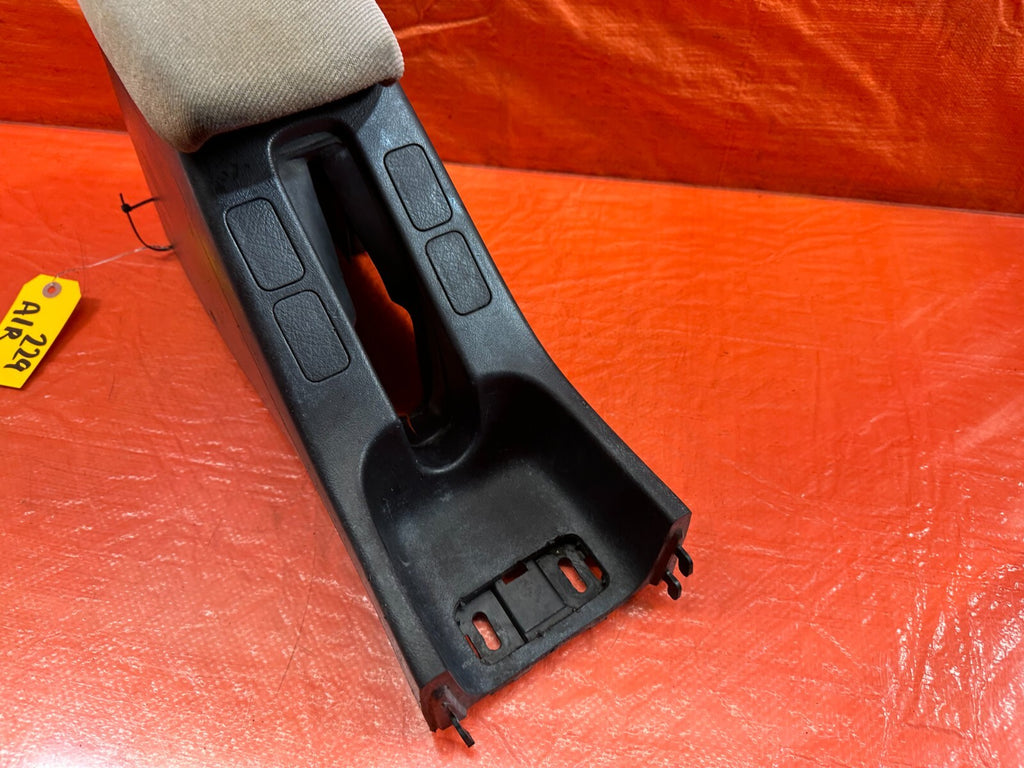 94   01 ACURA INTEGRA   CENTER CONSOLE ARM REST   TAN CLOTH TOP OEM FACTORY 2292