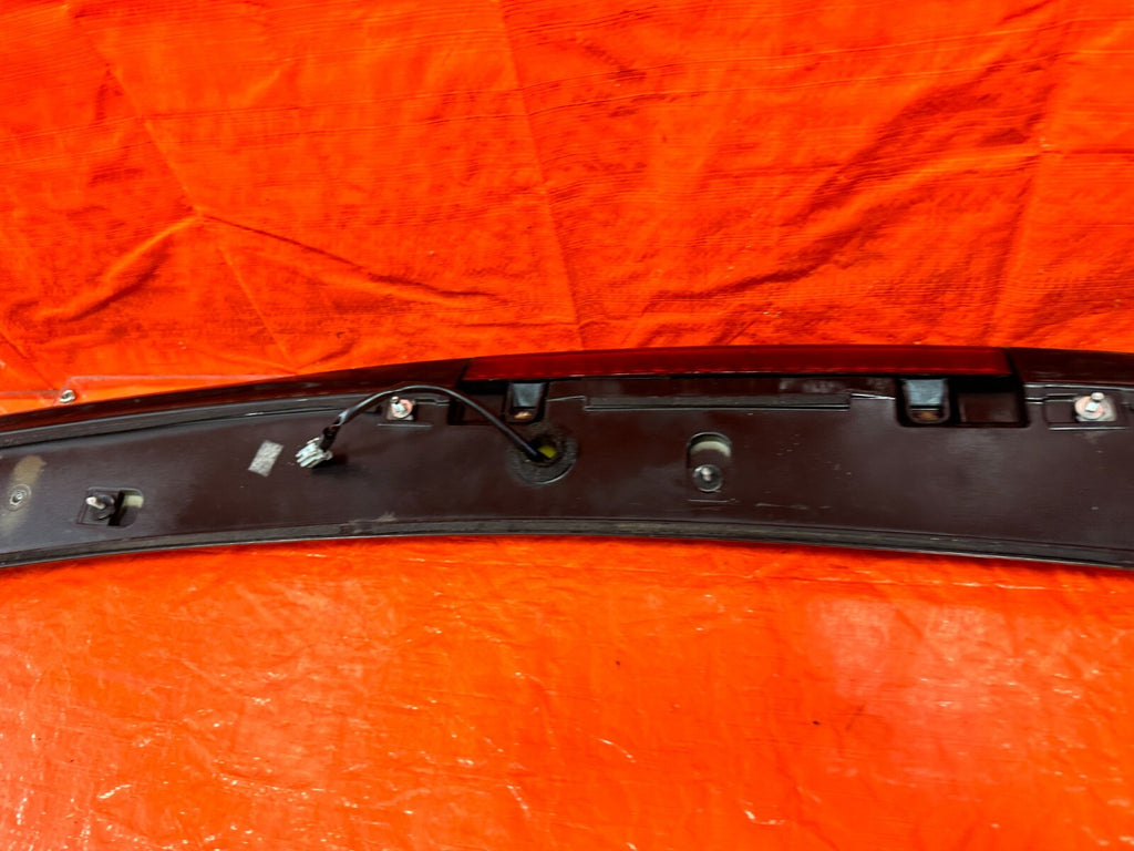 07 11 HONDA CIVIC SI SEDAN   REAR WING SPOILER DECK LID TRIM   OEM #28213