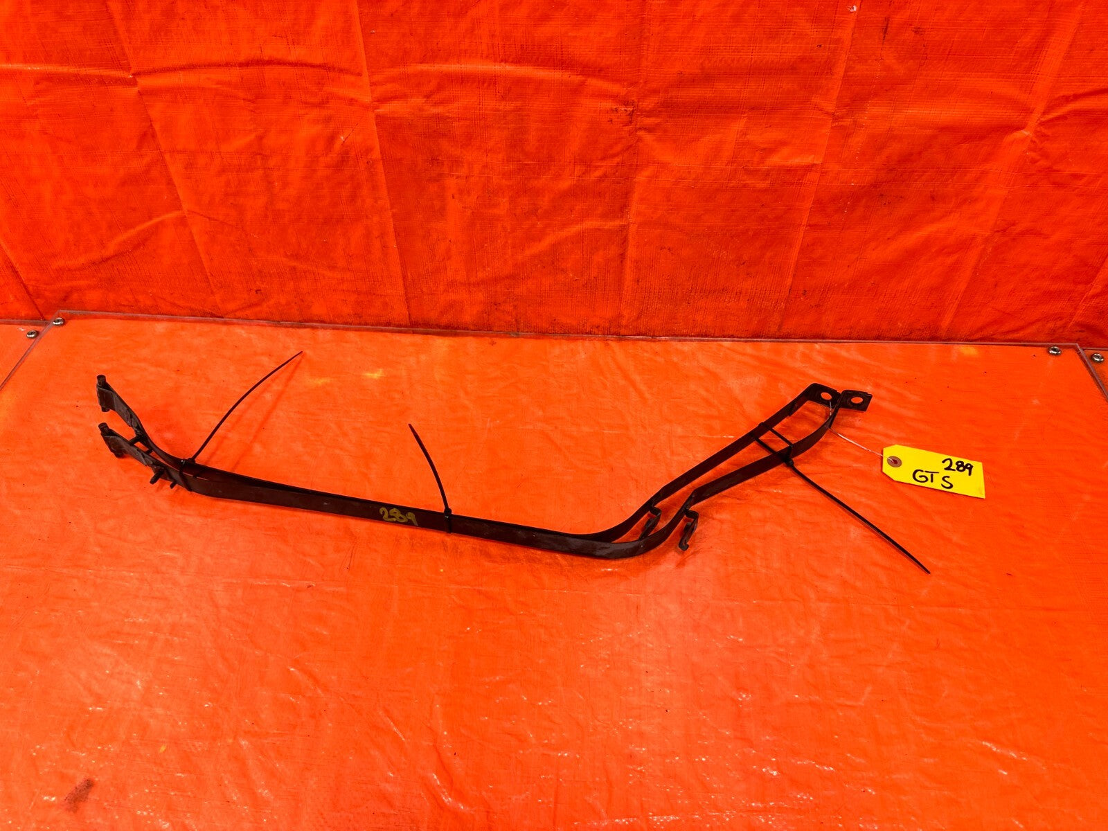 14 20 INFINITI Q50   GAS GASOLINE FUEL TANK MOUNTING STRAPS BAND SET   OEM #2890