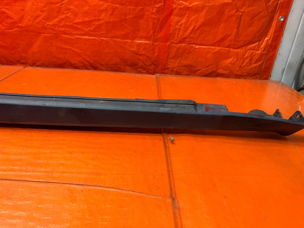 97 01 HONDA PRELUDE 2.2L PASSENGER RIGHT SIDE SKIRT ROCKER PANEL MOLDING #3366