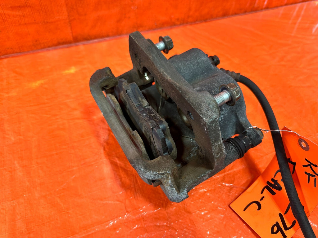 92 98 LEXUS SC300   PASSENGER RIGHT FRONT BRAKE CALIPER   OEM FACTORY #27610
