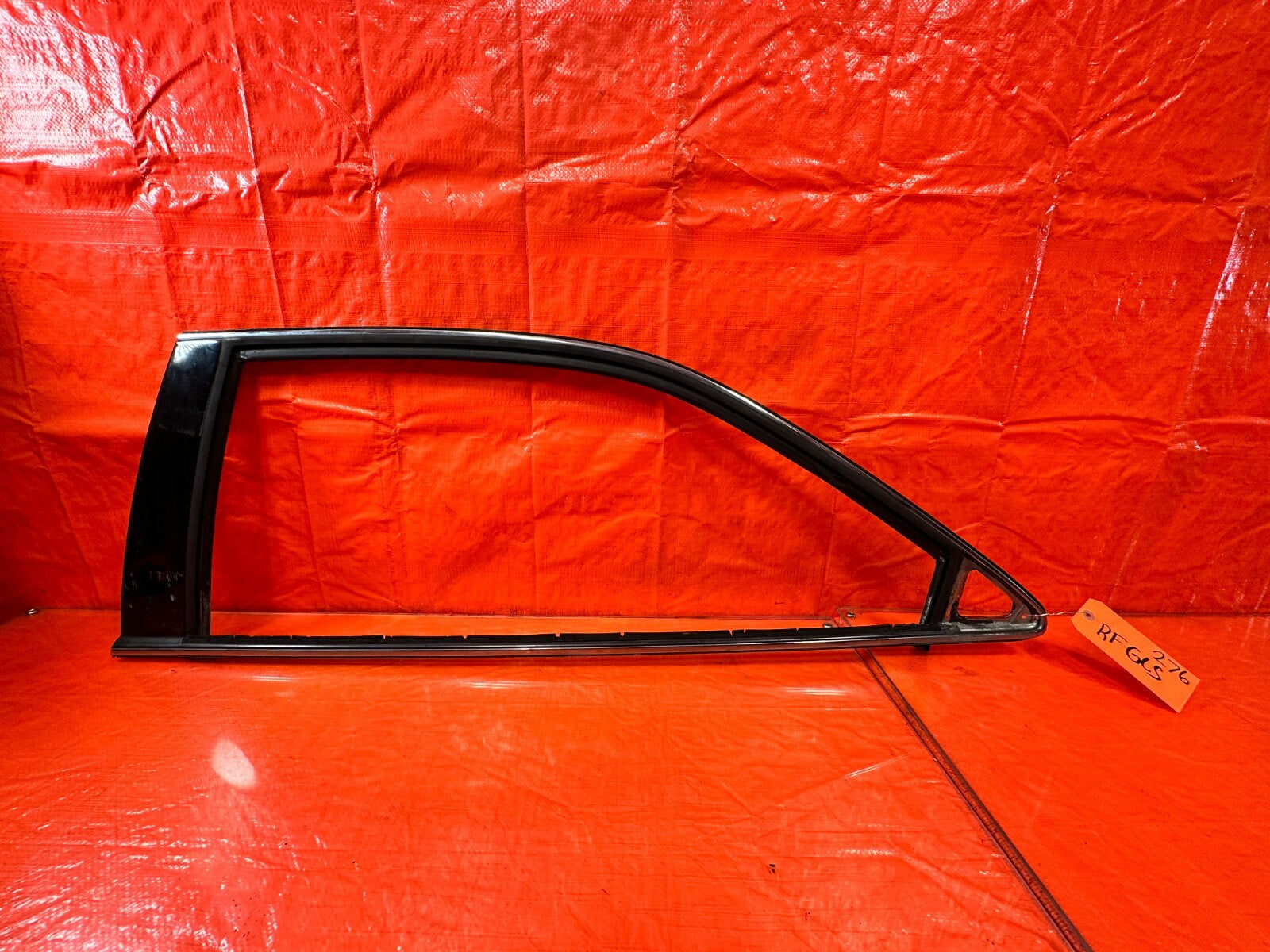 92 00 LEXUS SC300   PASSENGER RIGHT EXTERIOR WINDOW GLASS TRIM   OEM #2760