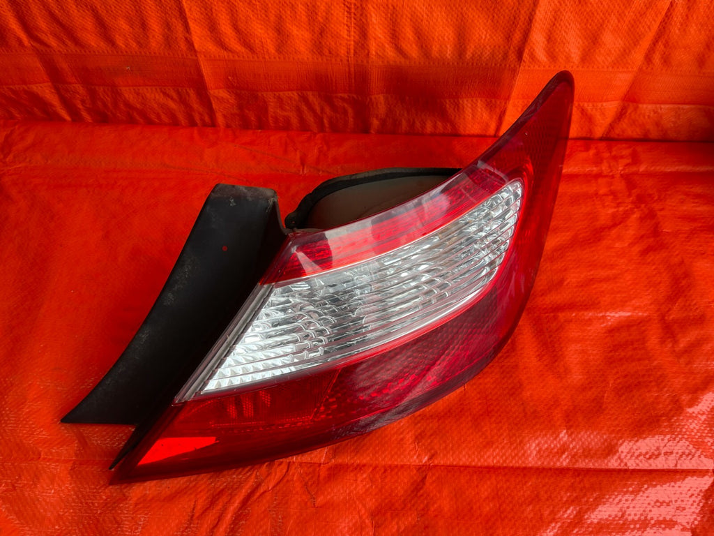 06 08 HONDA CIVIC SI   2D COUPE ONLY   PASSENGER RIGHT TAIL LIGHT LAMP   DEPO8