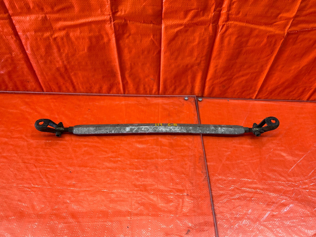 94 01 ACURA INTEGRA   UNKNOWN BRAND   REAR LOWER TIE BAR   USED   #1117