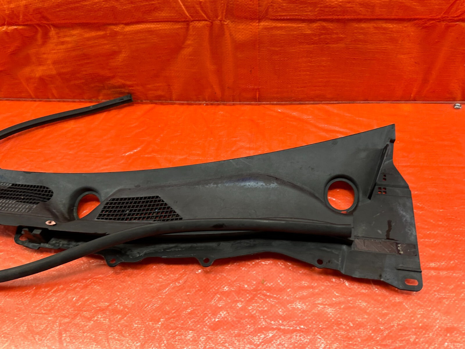 08 15 INFINITI G37 & Q60   2D COUPE   WIPER COWL TRIM   LEFT SIDE   OEM #2075