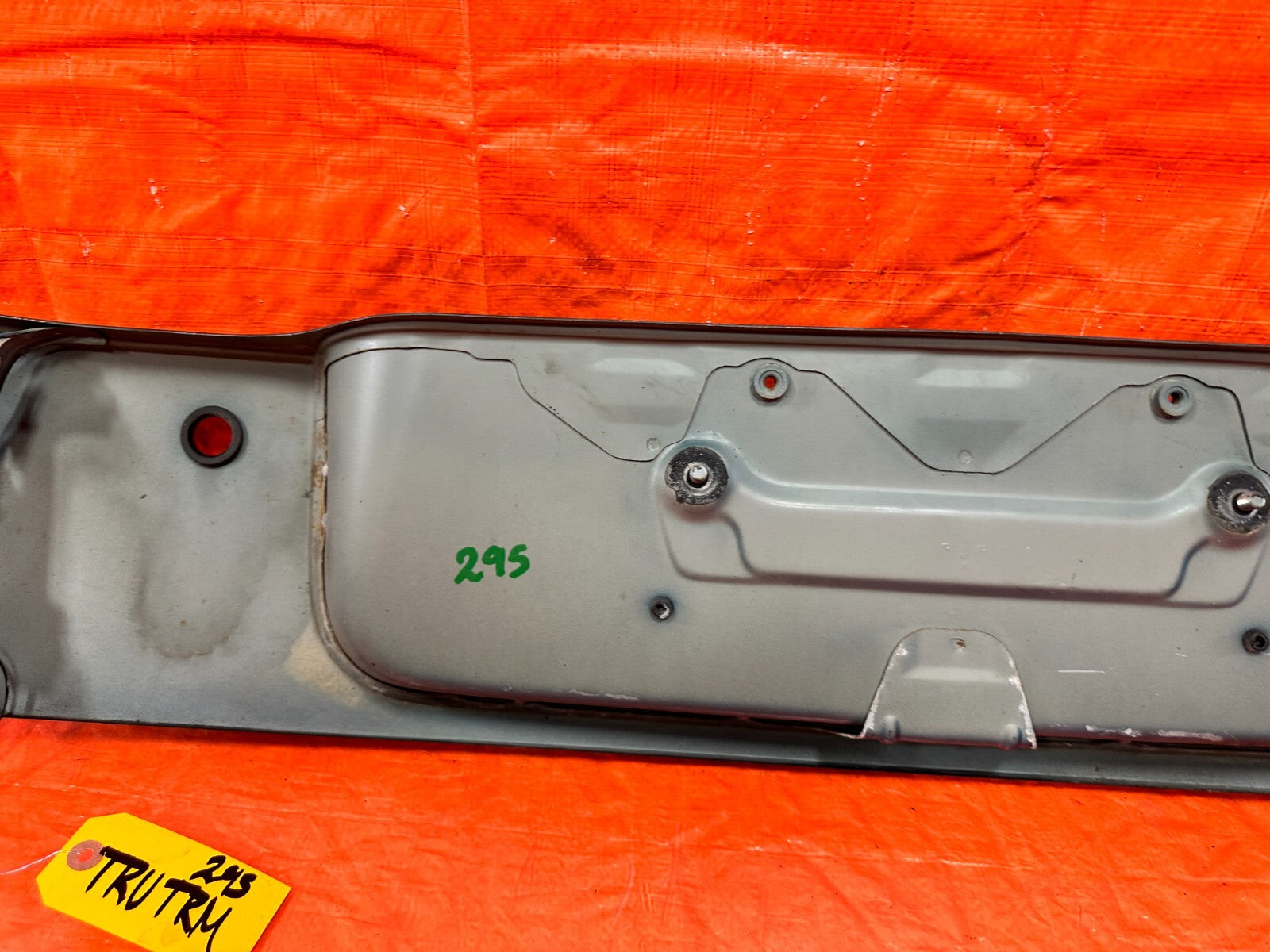 HONDA DEL SOL REAR TRUNK TAIL LIGHT TRIM SKIRT FINISH PANEL LICENSE PLATE #2957