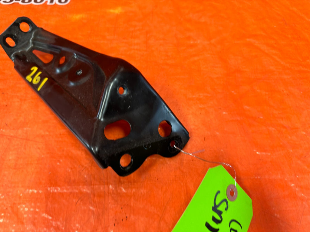 02 10 LEXUS SC430   DRIVER LEFT METAL MOUNTING BRACKET   OEM #2615
